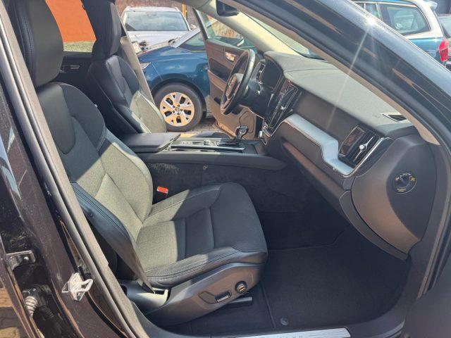 VOLVO XC60 D4 AWD Geartronic Business