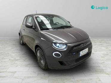 FIAT 500e - 500e 42 kWh Icon +