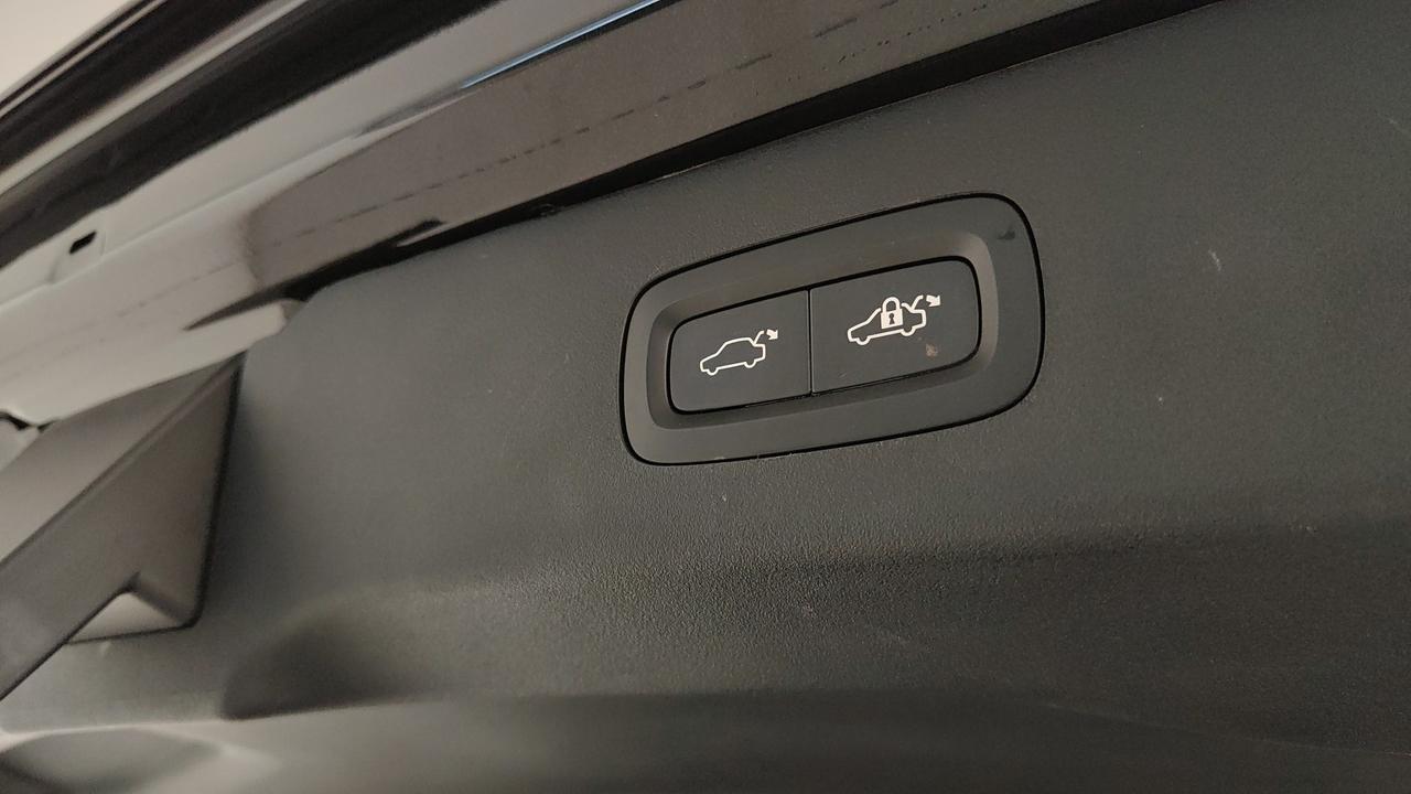 LYNK & CO 01 1.5 td phev auto