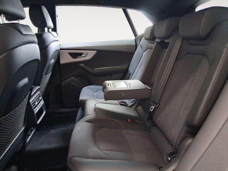Audi Q8 50 TDI 210kW quattro tip. S Line Edition