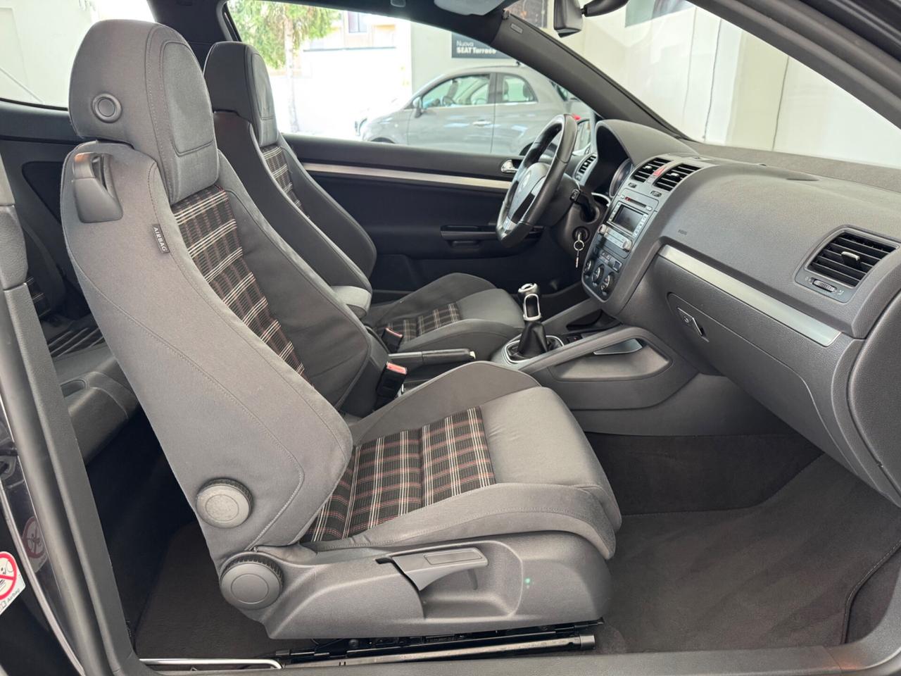 Volkswagen Golf GTI 2.0 16V TFSI 3p. 200cv