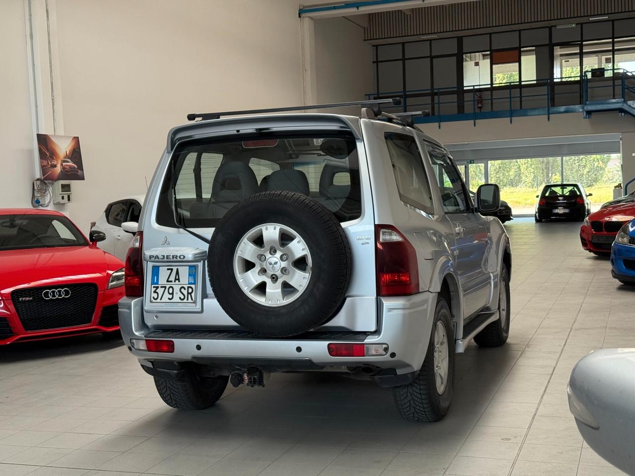 Mitsubishi Pajero 3.2 16V DI-D 3p. GLX