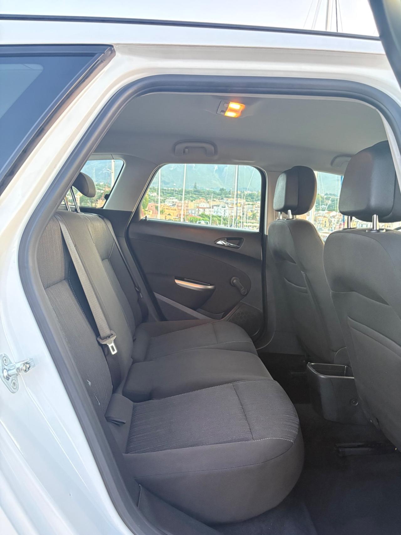 Opel Astra 1.7 CDTI 110CV 5 porte