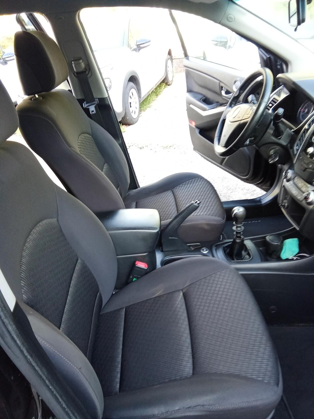 Ssangyong Korando 2.0 2WD GPL 016