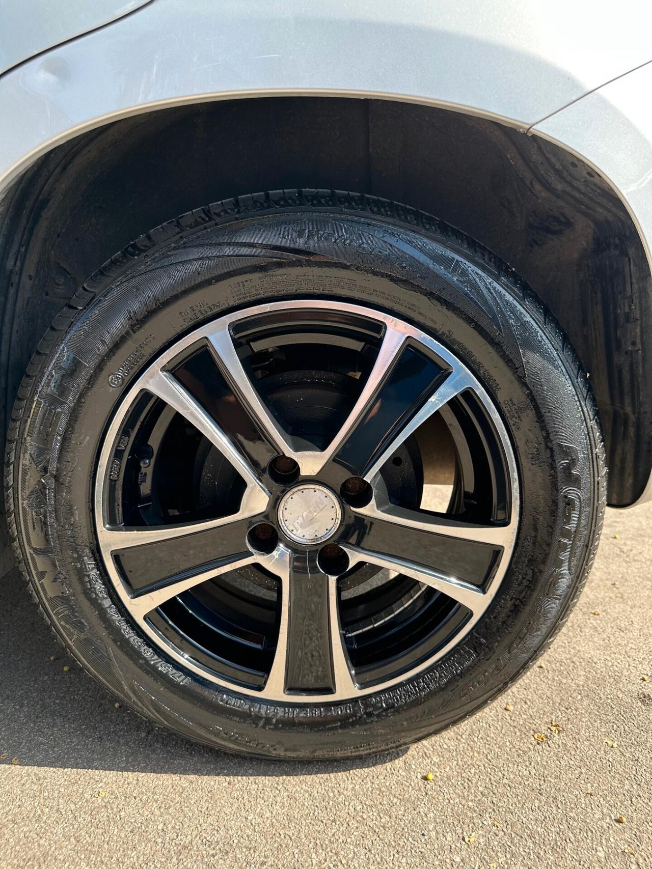 FIAT PANDA 1.2 BENZINA 2012 FULL OPTIONAL