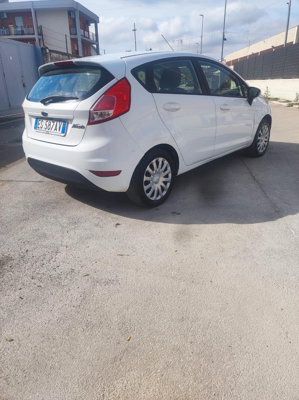 Ford Fiesta 1.0 80CV 5 porte Titanium