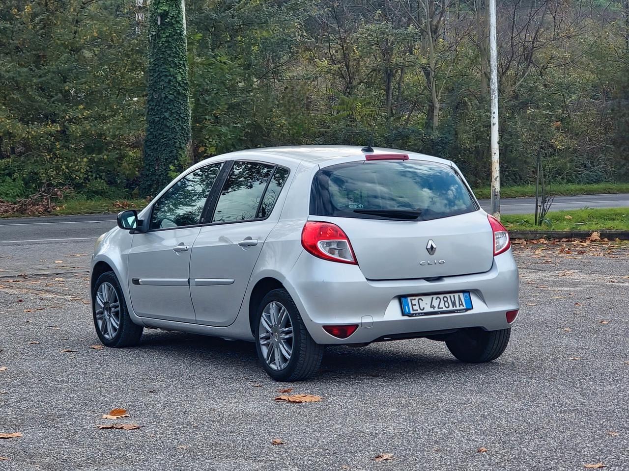 Renault Clio 1.2 16V 5 porte Luxe 2010 -E5 Manuale