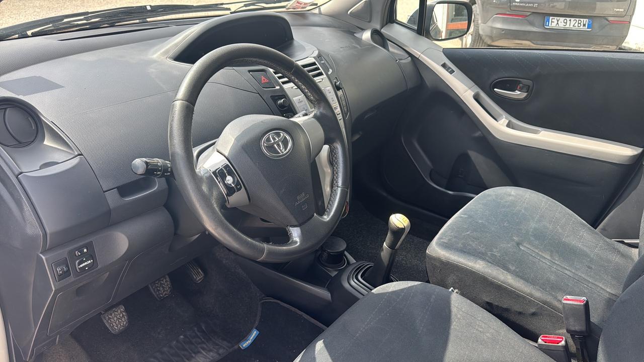 Toyota Yaris 1.3 5 porte M-MT Navi