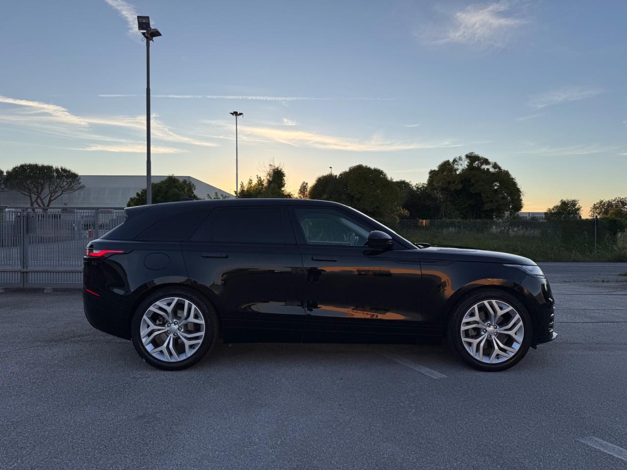 Land Rover Range Velar 2.0D I4 204 CV R-Dynamic HSE