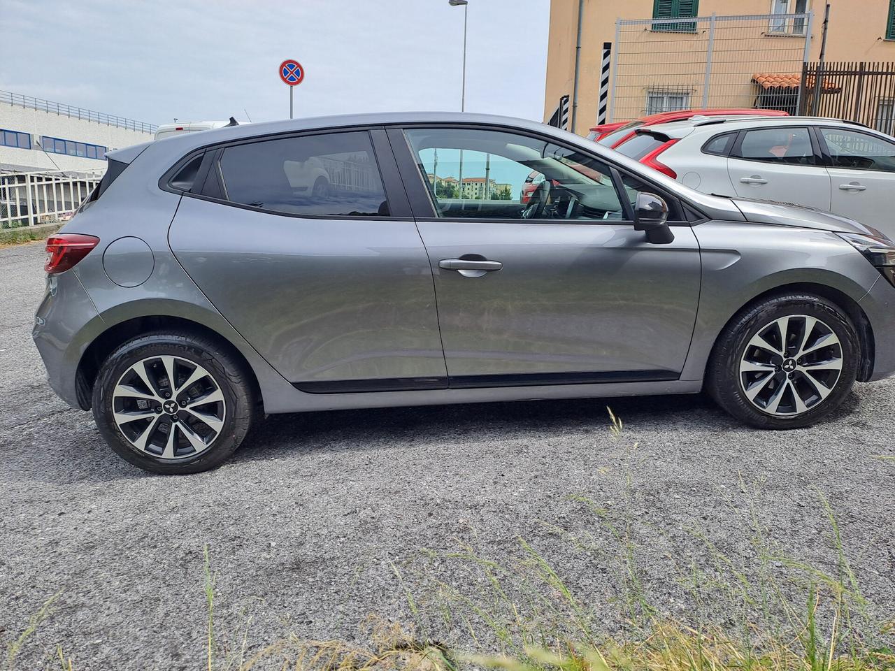 Mitsubishi Colt 1.0L turbo 90 CV Invite