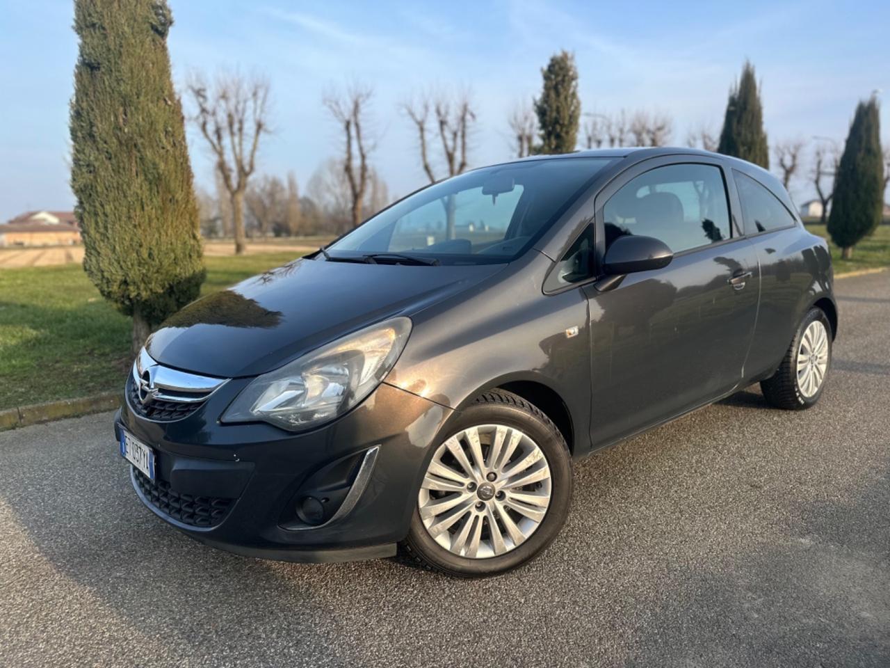 Opel Corsa 1.2 85CV 3 porte GPL-TECH b-color