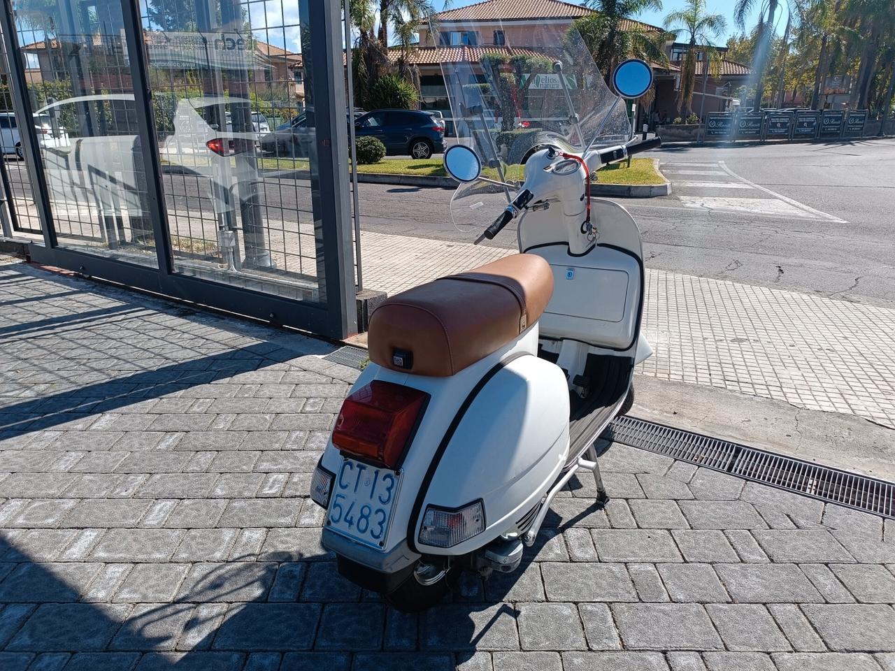 Piaggio Vespa 125 PX PX125 3
