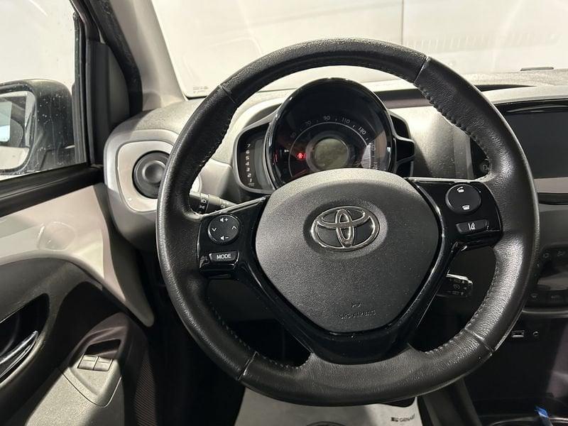 Toyota Aygo Aygo 1.0 VVT-i 72 CV 5 porte x-play + CERCHI IN LEGA