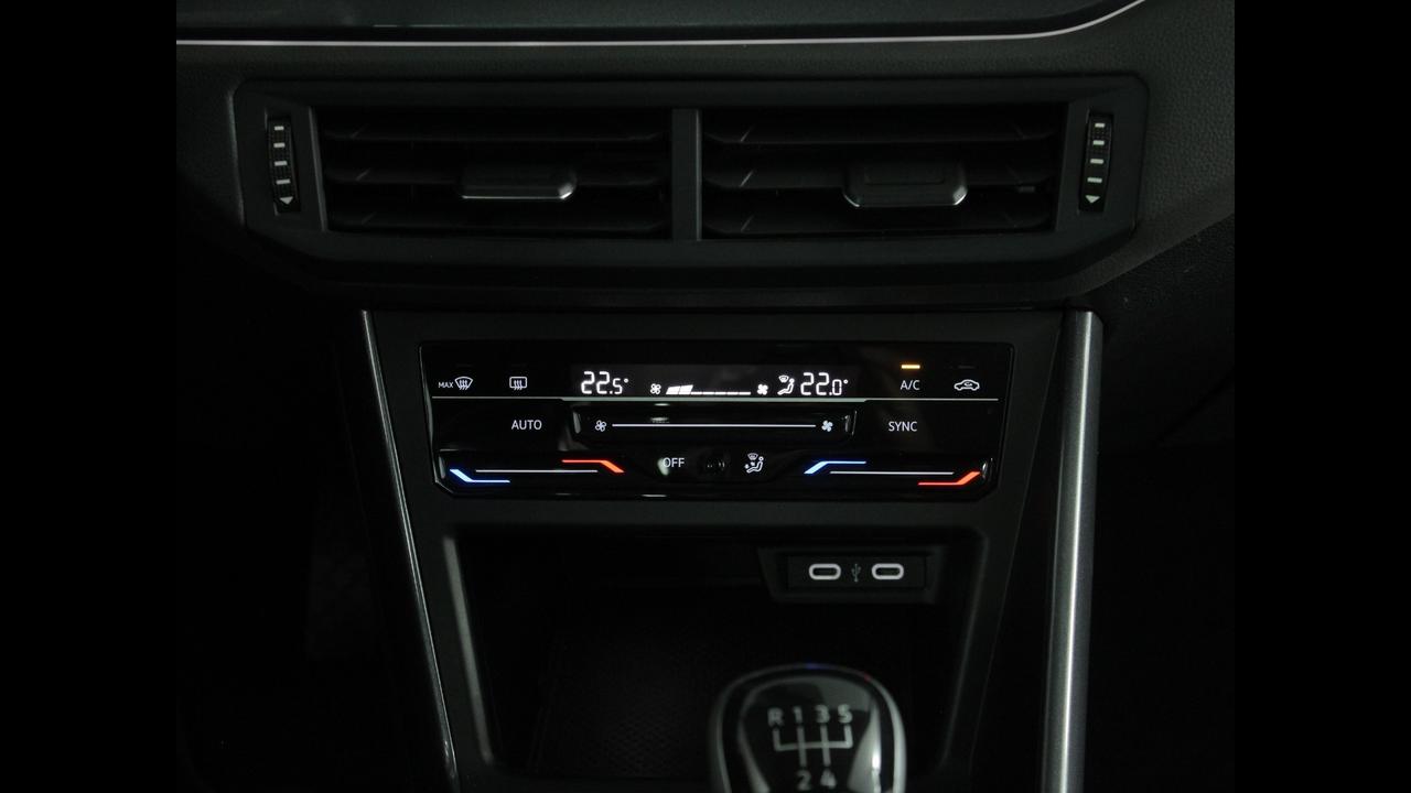 VOLKSWAGEN Polo VI 2022 - Polo 1.0 tsi Style 95cv