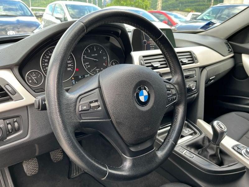 BMW Serie 3 Touring 318d Luxury