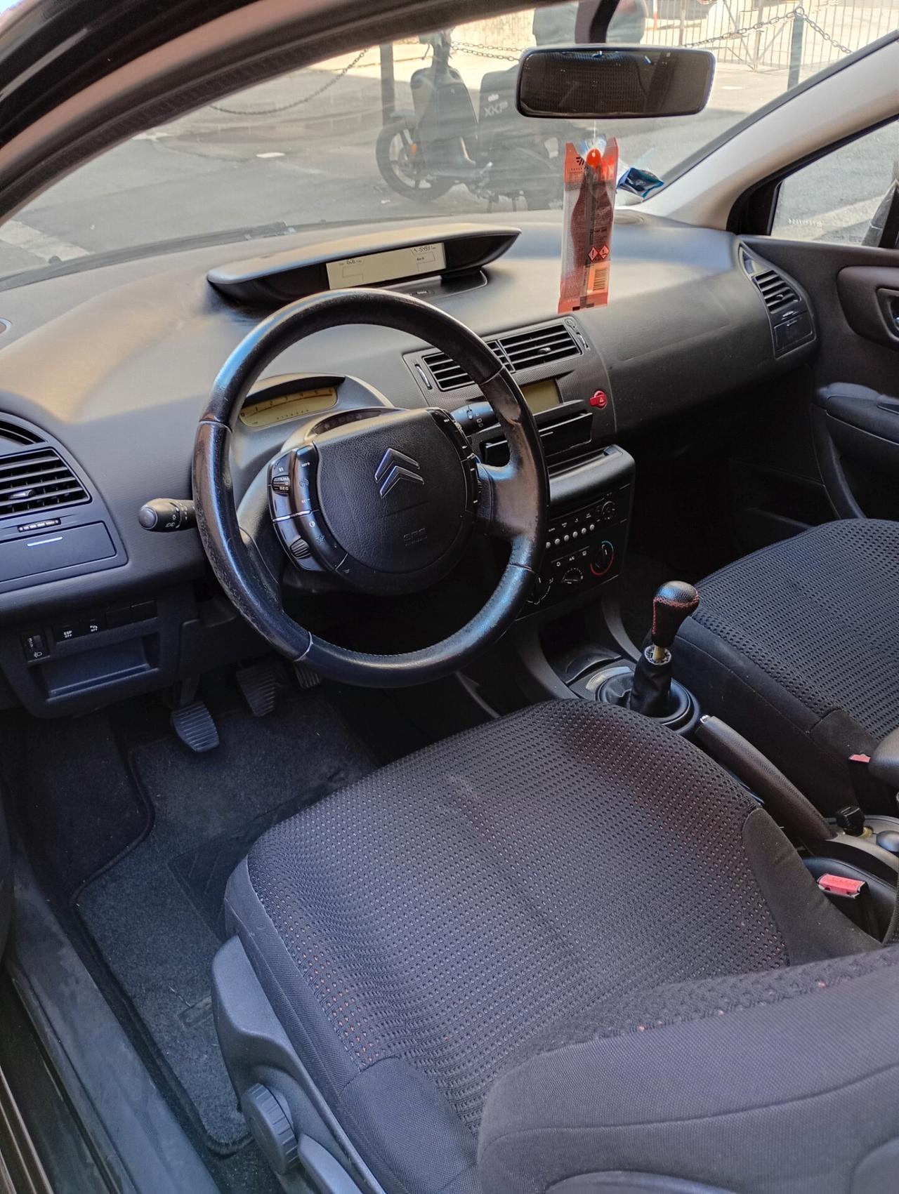 Citroen C4 Coupé 1.4 Classique