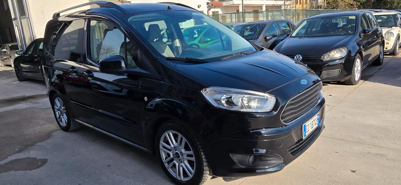 Ford Tourneo Courier 1.5 TDCI 75 CV Titanium