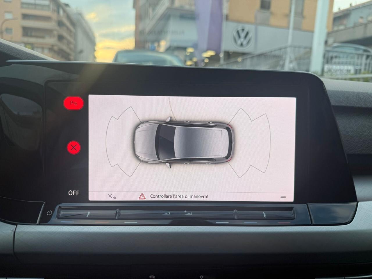 VOLKSWAGEN GOLF VIII 1,5 TGI 130 CV LIFE DSG MY21 5P