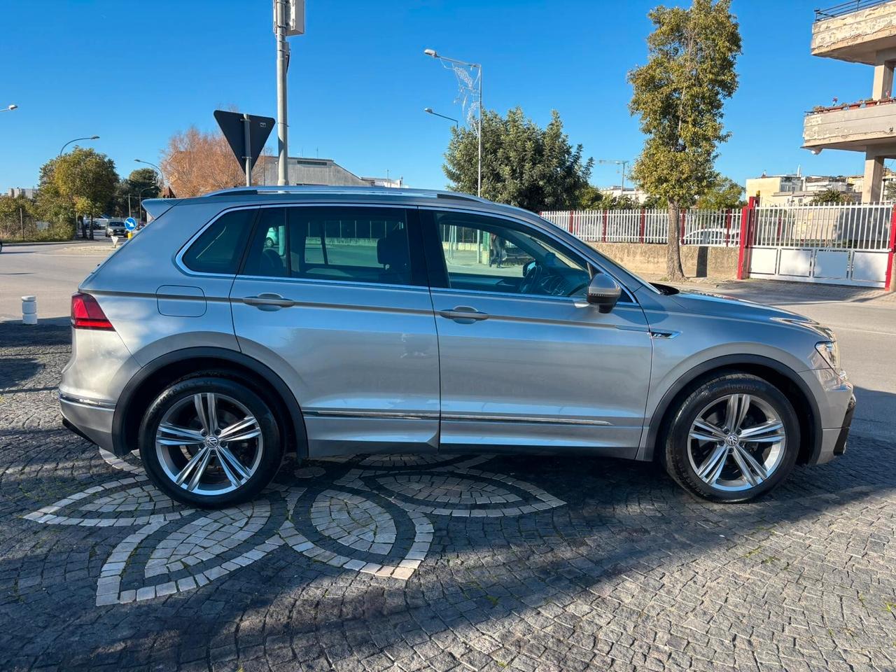 Volkswagen Tiguan 2.0TDI DSG 150CV Advanced R-Line