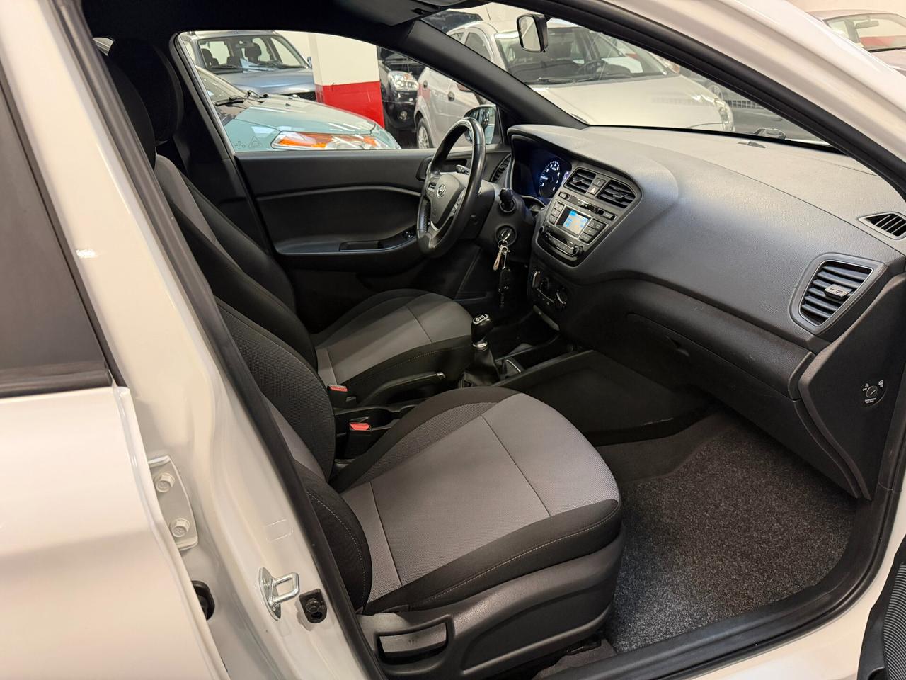 Hyundai i20 1.2 84 CV 5 porte Comfort