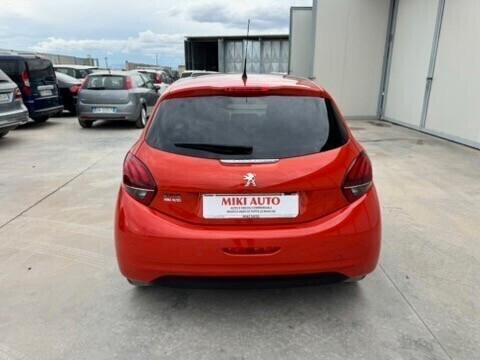 Peugeot 208 BlueHDi 75 5 porte Allure