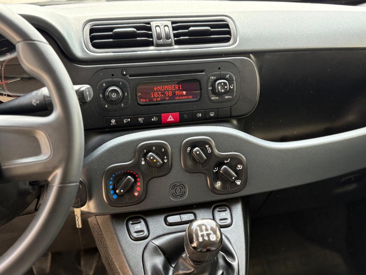 Fiat Panda 1.2 Lounge NEOPATENTATI 54.000 KM