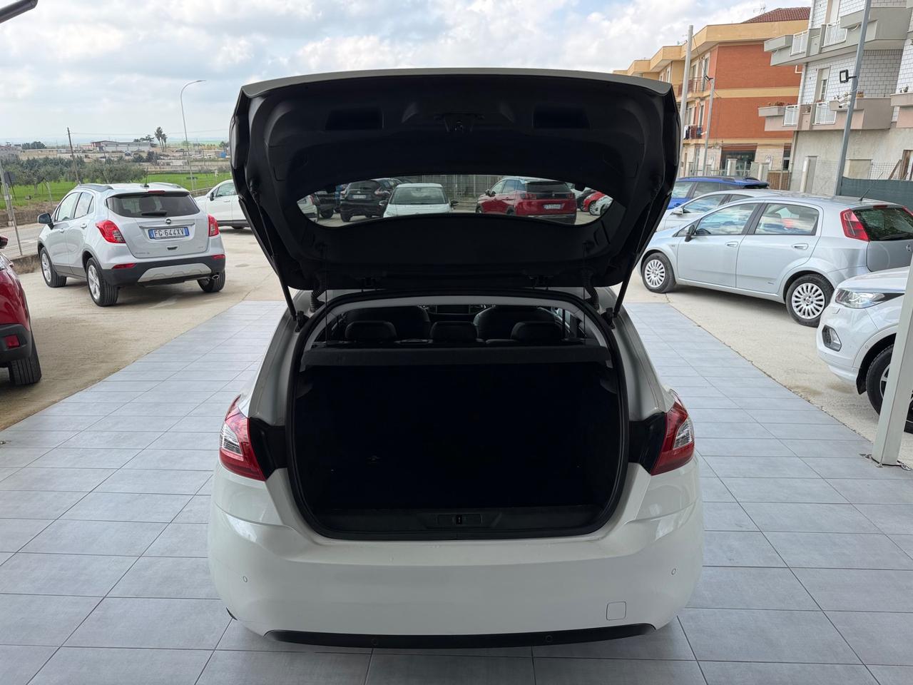 Peugeot 308 BlueHDi 120 S&S EAT6 GT Line