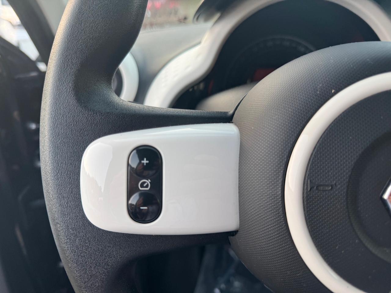 Renault Twingo 1.0cc SCe 65cv Equilibre