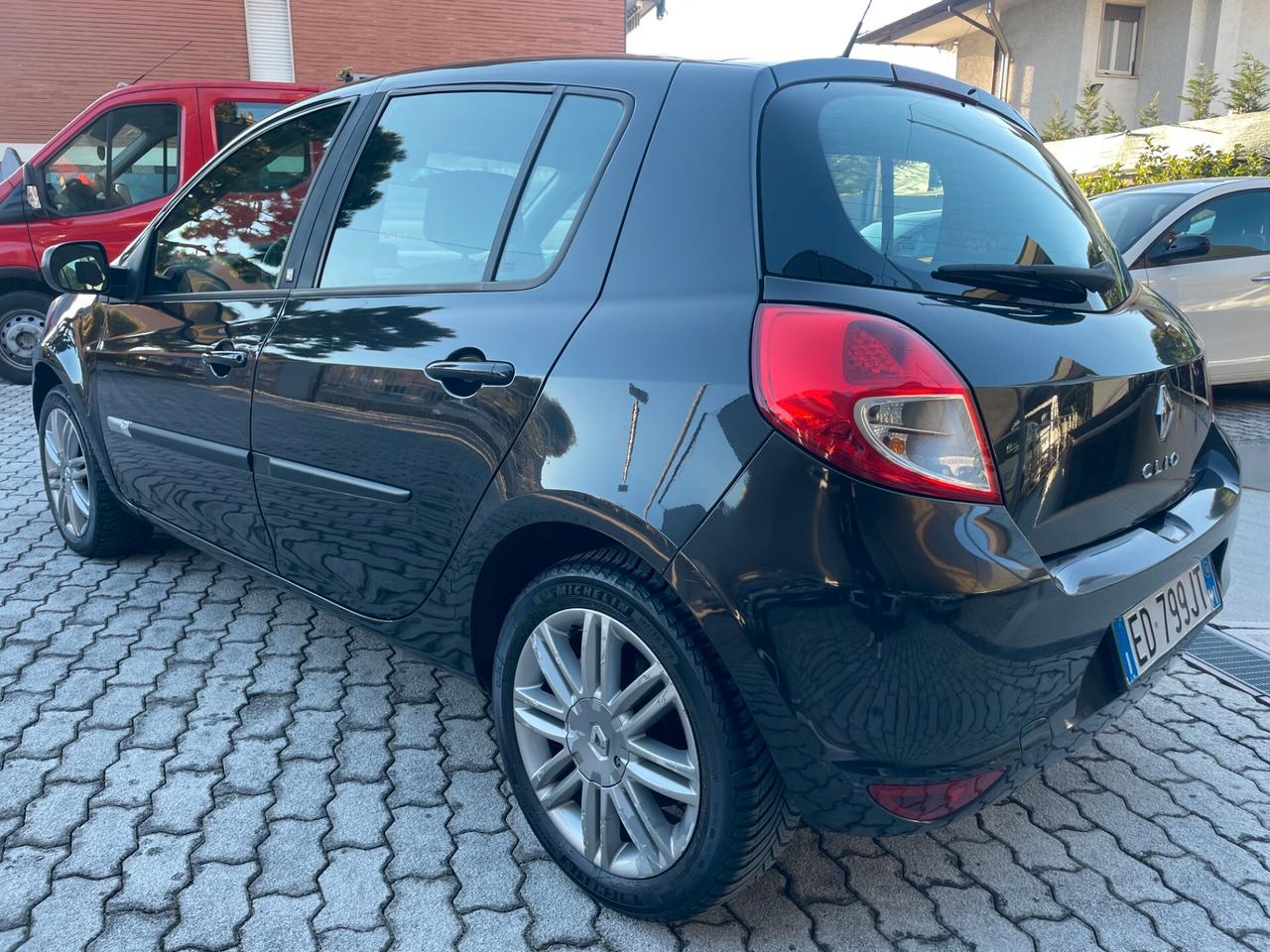 Renault Clio 1.2 16V 5 porte 20th Anniversario NEOPATENTATI