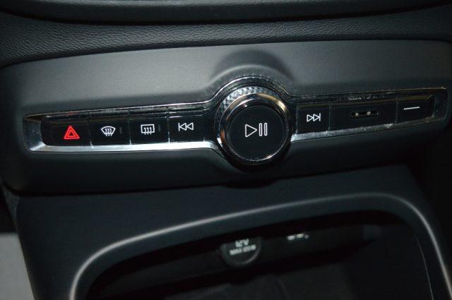VOLVO XC40 T2 automatico Essential