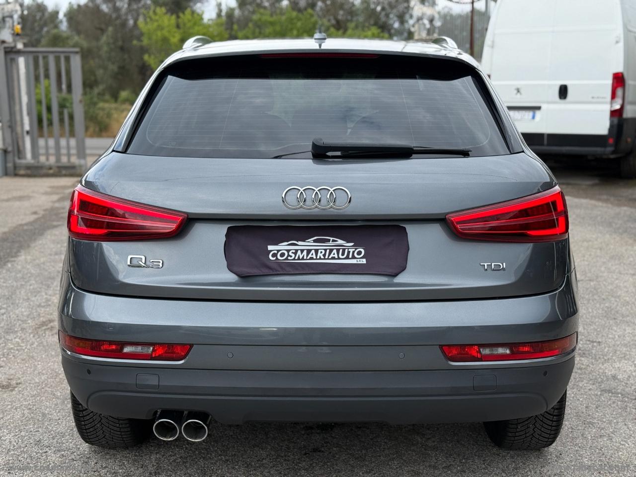 AUDI Q3 2.0 TDI 120CV Business