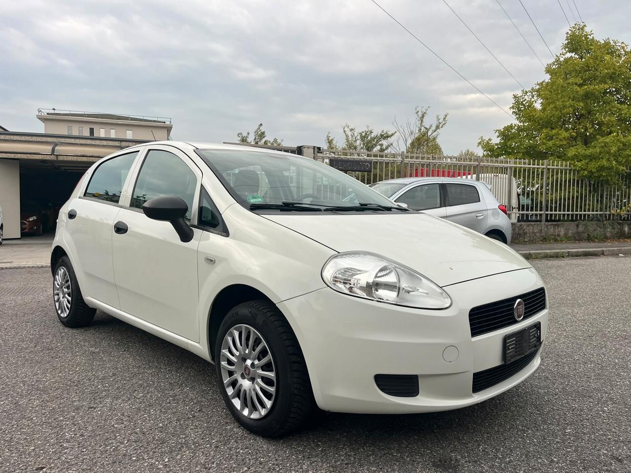 Fiat Grande Punto 1.2 5p SOLO 40.000KM