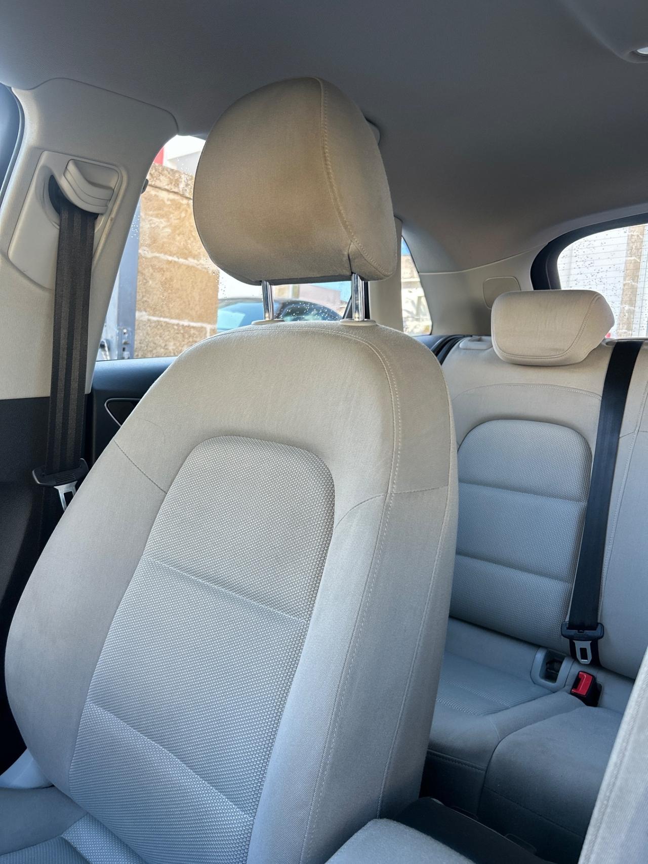 Audi Q3 2.0 TDI 140 cv-2013/LED/NAVI/18”