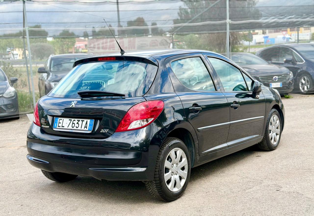 Peugeot 207 2011 1.4 8V 75CV 5p. Ok neopatentati ! ! !