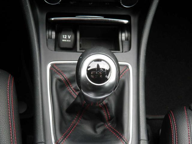 MERCEDES-BENZ A 180 d Premium