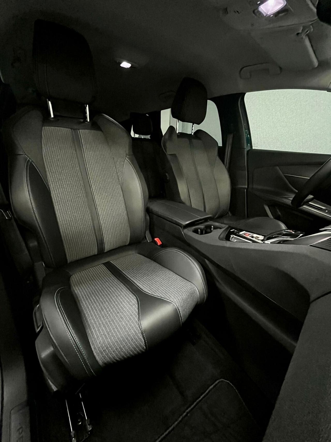 Peugeot 5008 BlueHDi 130 S&S EAT8 Allure Pack