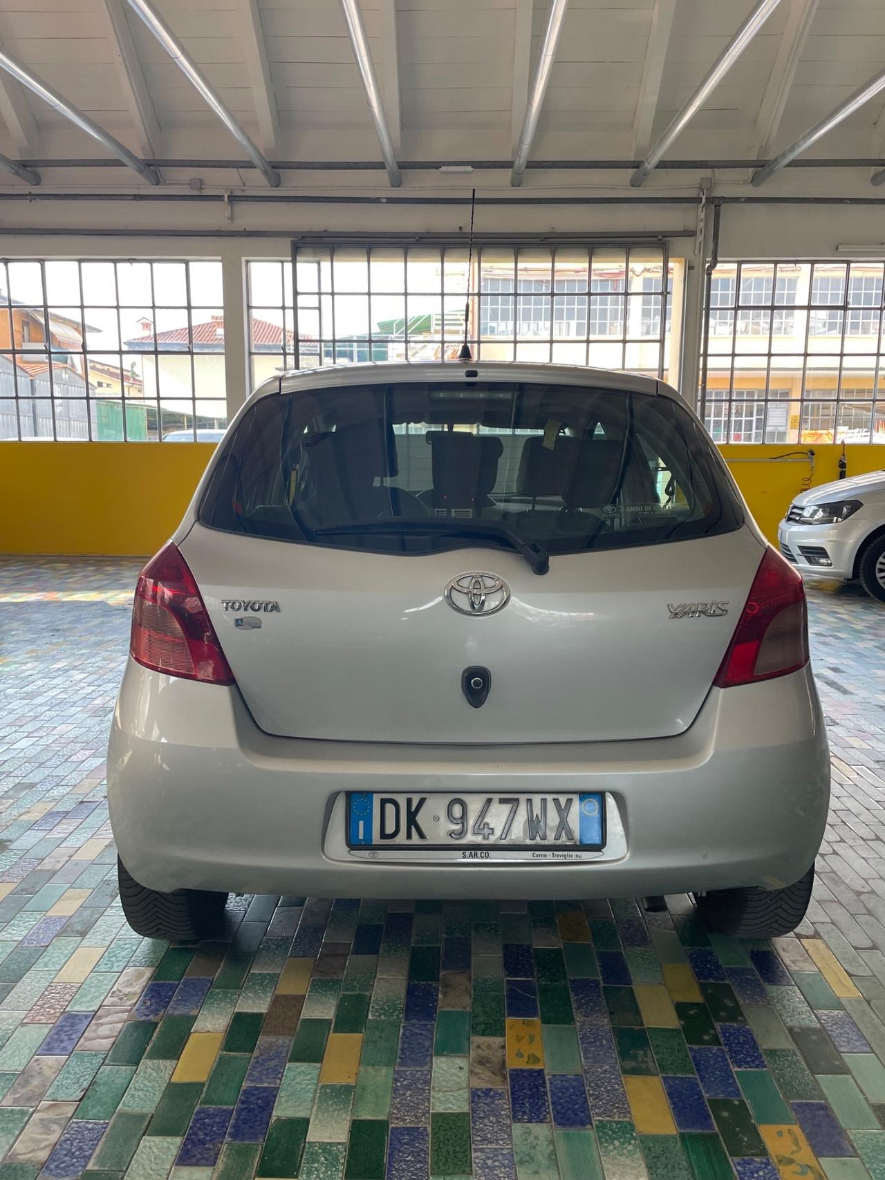 Toyota Yaris 1.3 5 porte