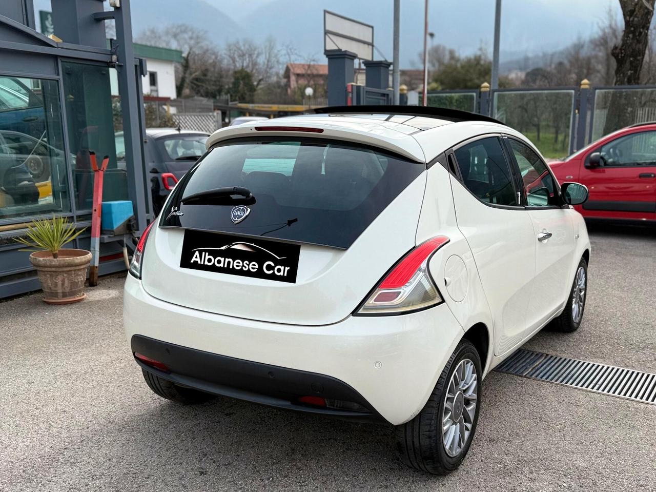 Lancia Ypsilon 1.2 69 CV S&S Platinum