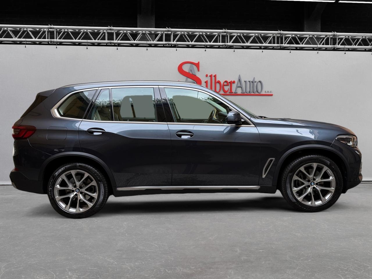 BMW X5 xdrive30d Mhev 48V 286 CV - CERCHI INLEGA 20" -