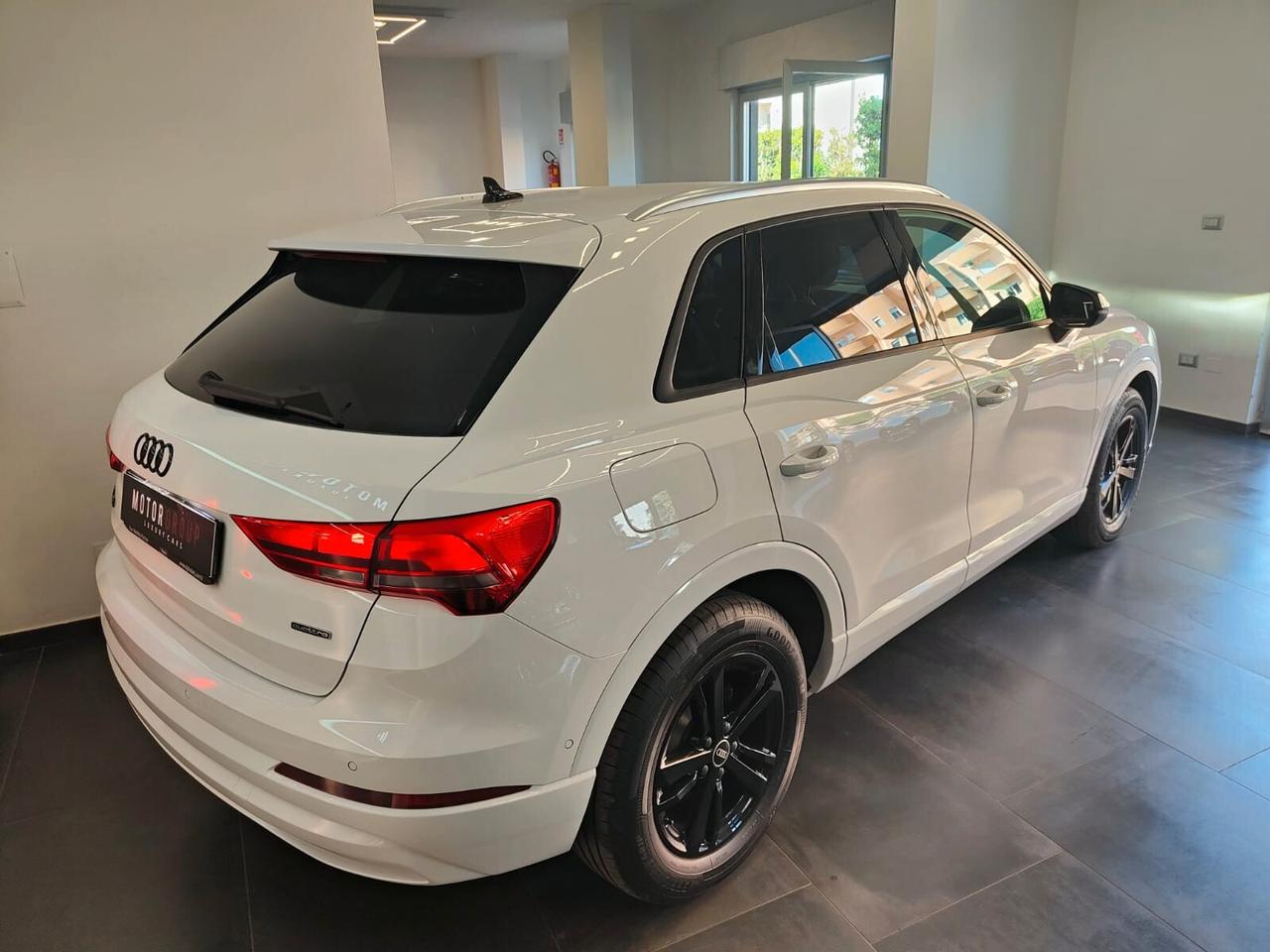 Audi Q3 35 TDI quattro S tronic Business 2.0 150CV