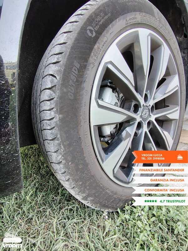 RENAULT Austral Austral Full Hybrid E-Tech 200 ...