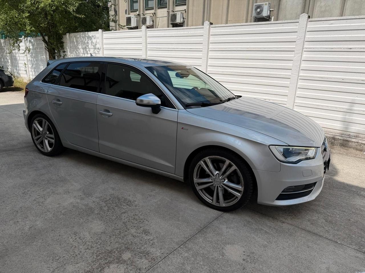 Audi A3 SPB 1.8 TFSI S tronic Ambition 5porte pachetto S-line