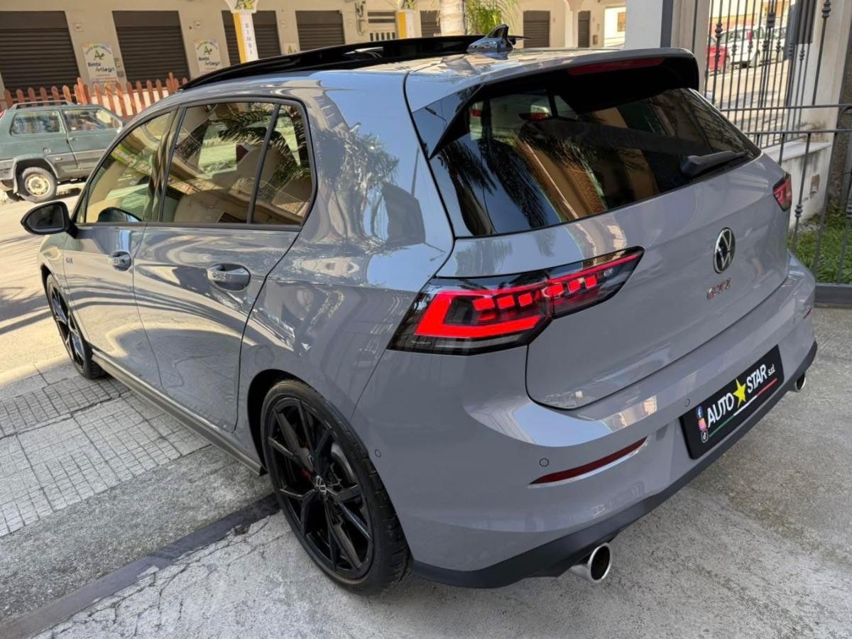 New Volkswagen Golf 8.5 GTI 2.0 TSI 265 CV