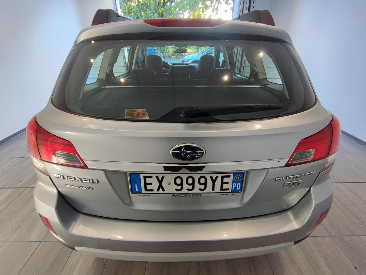 Subaru OUTBACK 2.0D Lineartronic Exclusive