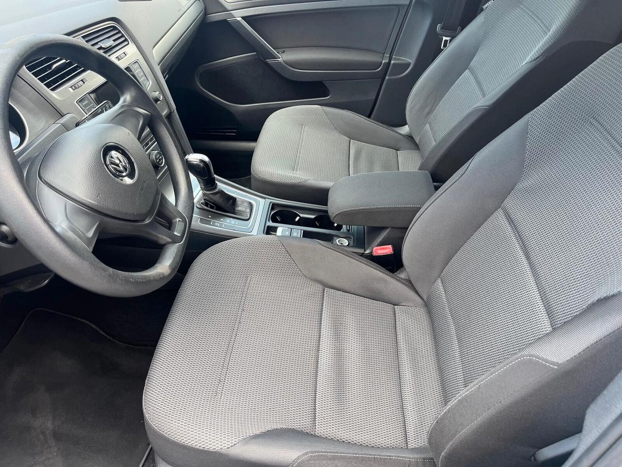 Volkswagen Golf 1.6 TDI DSG 5p.