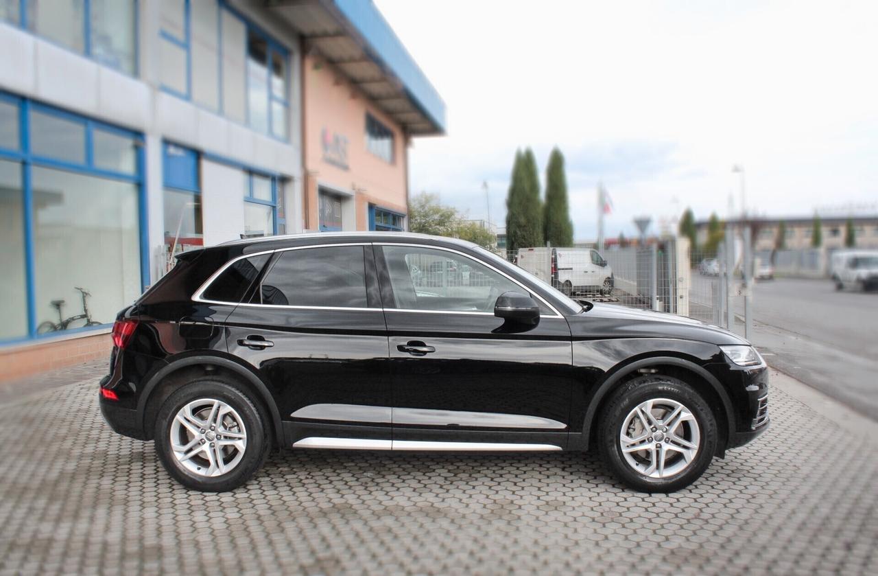 Audi Q5 35 TDI quattro S tronic Business Design