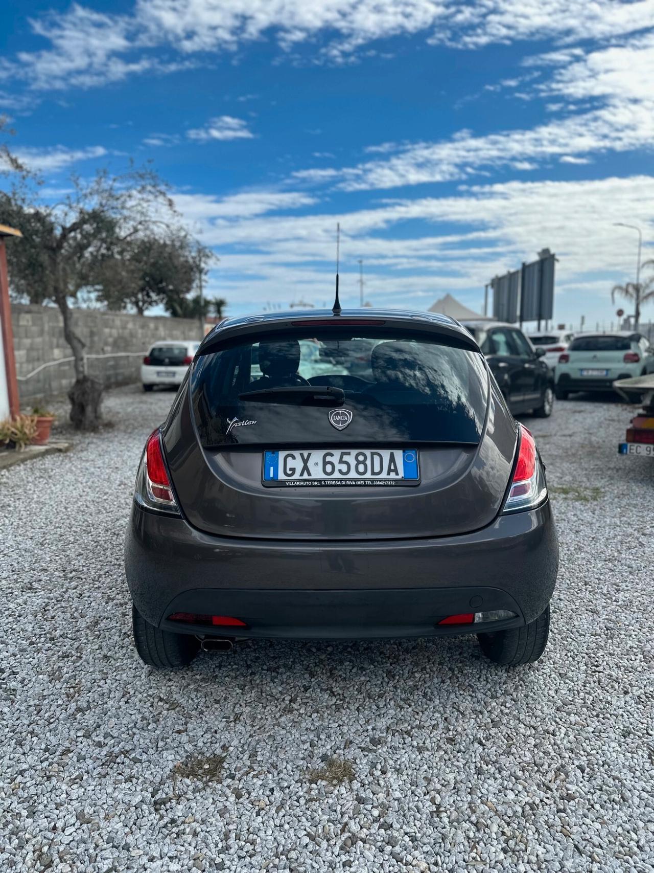 Lancia Ypsilon 1.2 69 CV 5 porte S&S Gold
