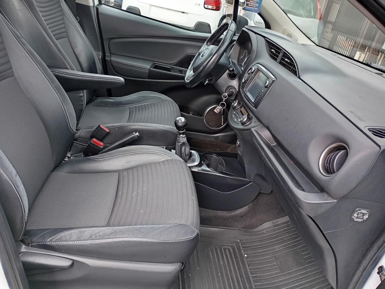 Toyota Yaris 5P 1.4 D-4D Lounge