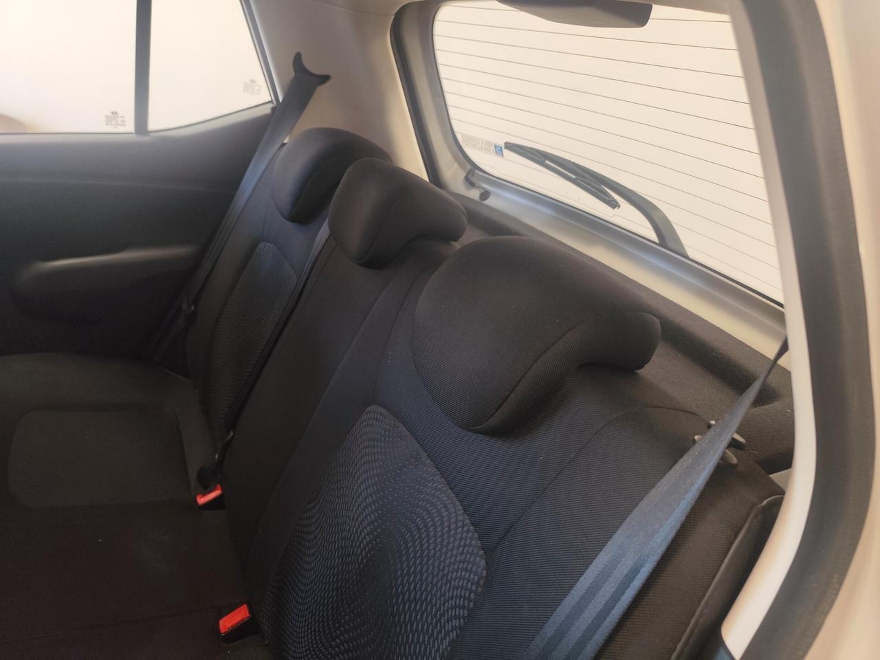 Hyundai i10 1.1 12V BlueDrive GPL Sound Edition