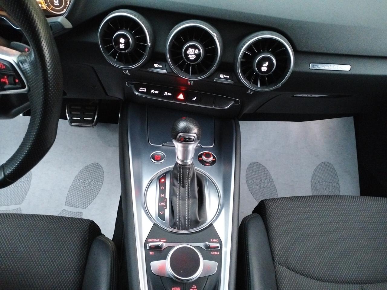 Audi TT 2.0 tfsi QUATTRO S-Tronic S Line